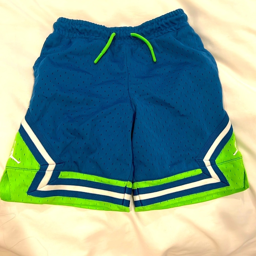 Jordan diamond shorts